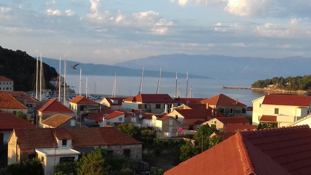 Apartment Gliha Jelsa  Εξωτερικό φωτογραφία
